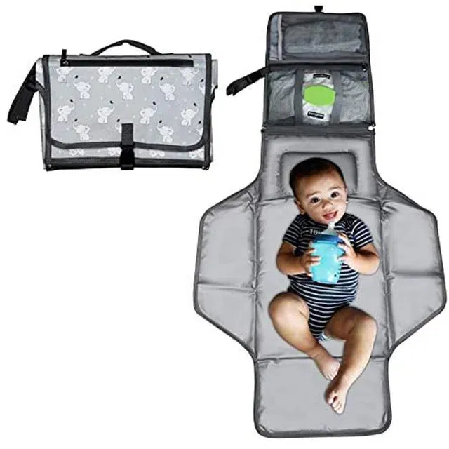 حقيبة حفاضات مع جيب للزجاجة